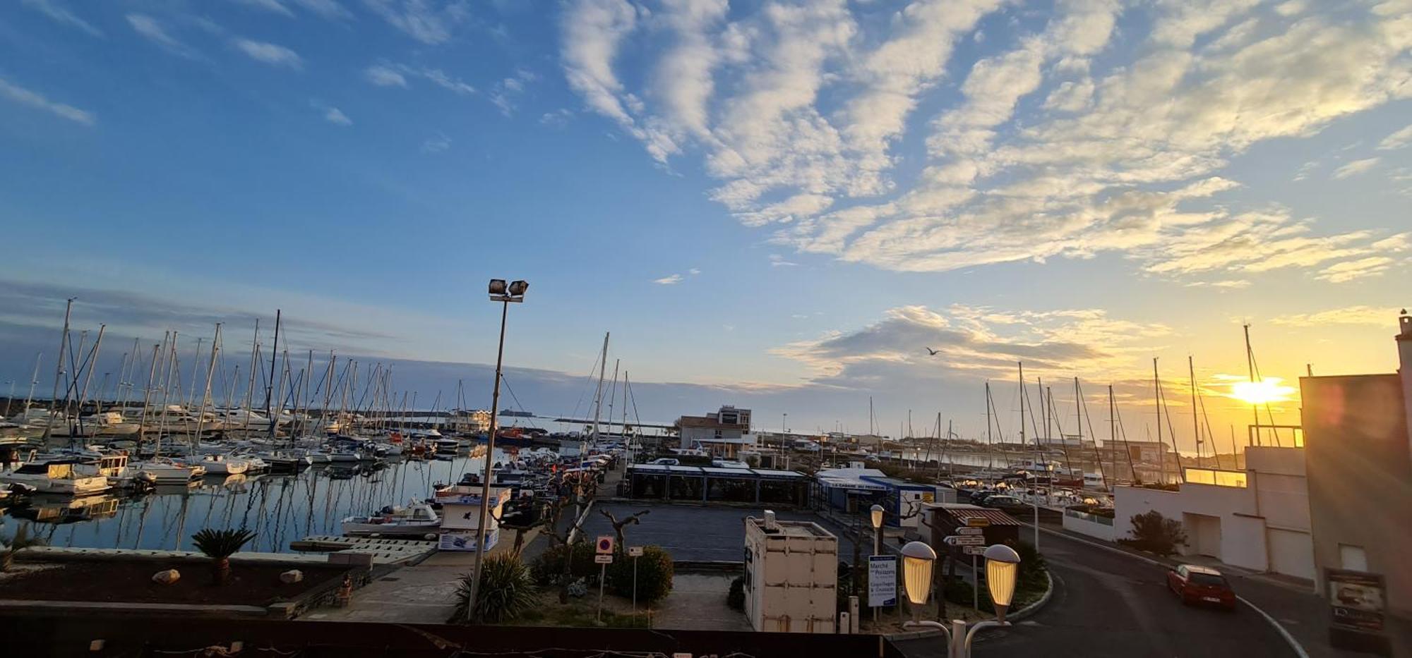 Residence De Standing La Pecherie Spacieux T3 Comme Un Cocon Familial Vue Mer Et Sur L'Avant Port Sur Le Bout Du Bout De Cap D'Agde Seule Cap En Occitanie Exterior foto